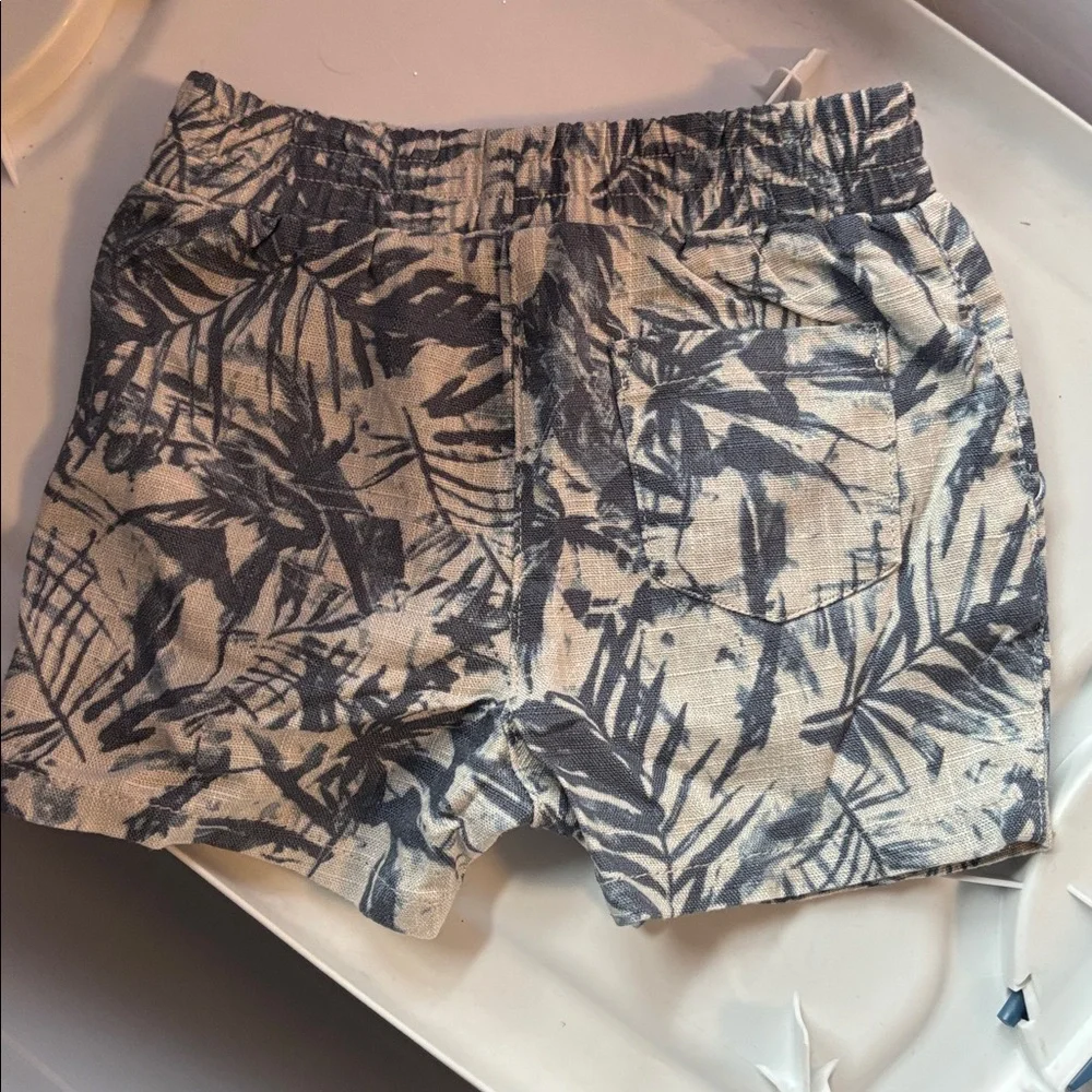 DKNY Baby Leaf Button Down Shirt and Shorts 2 piece set, Blue, 6 mos - like new